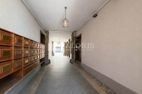 570453644_69_008319_3