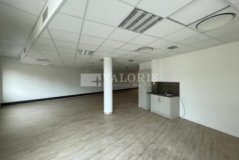 678047013_69_009156_4