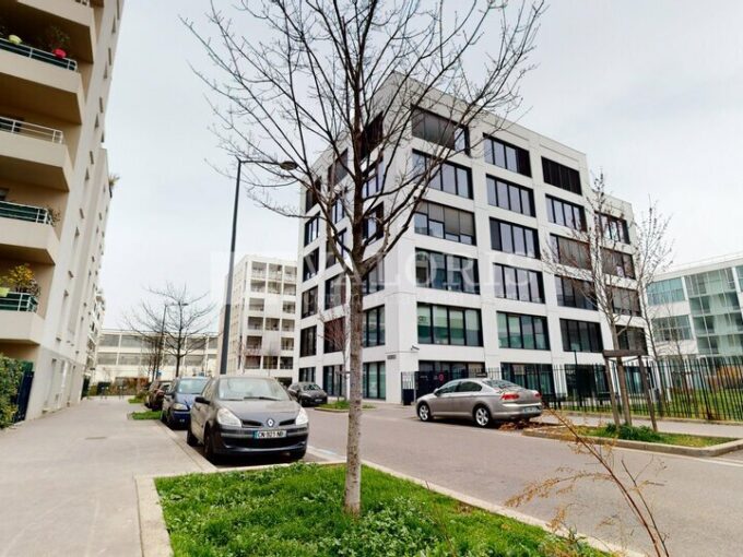 Bureau de 155m&sup2; à 3 675m&sup2; à la location