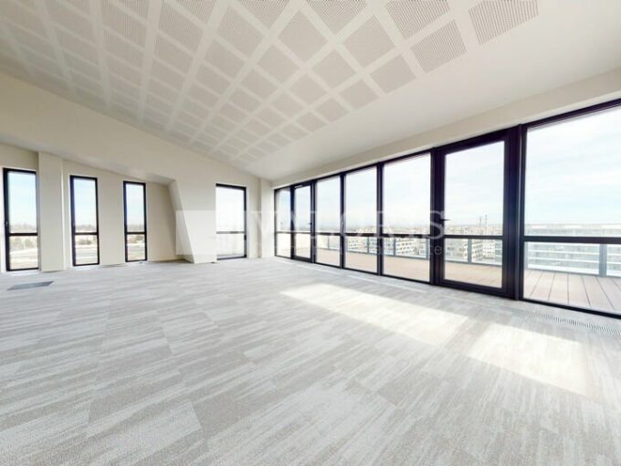 Bureau de 229m&sup2; à la vente