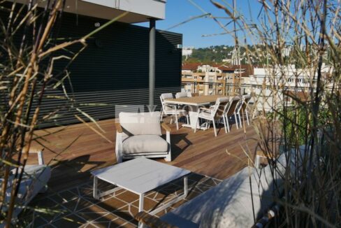 701690732_69_007759_2