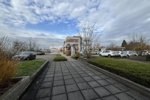 819885066_69_006695_5