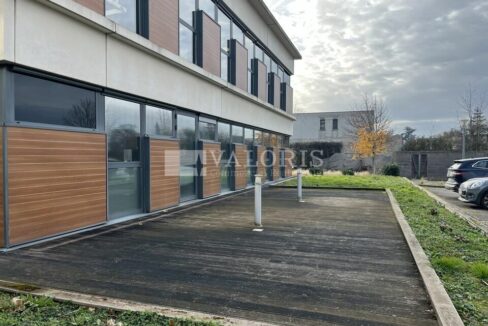 822121131_69_006695_10