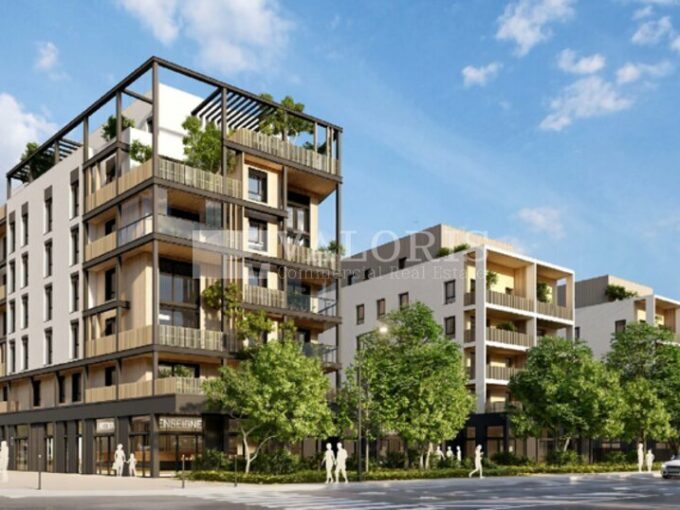 Commerce de 807m&sup2; à la vente