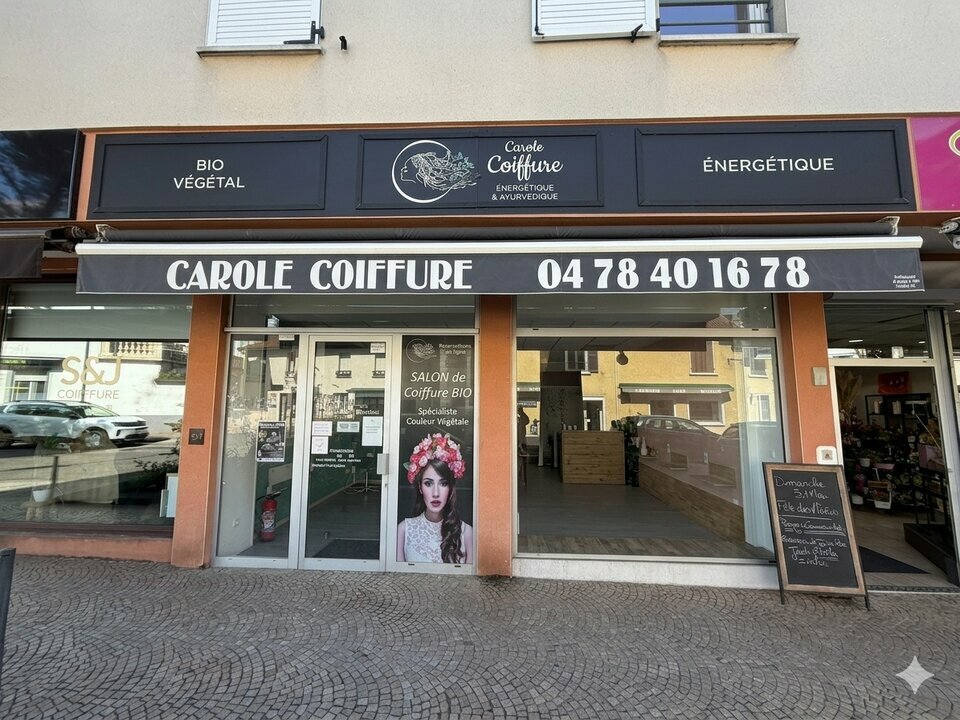 Commerce de 93m² à la location