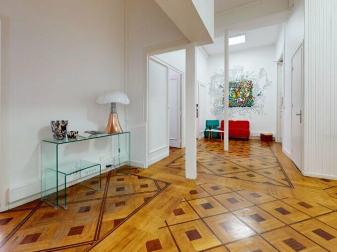 Bureau de 143m&sup2; à la location