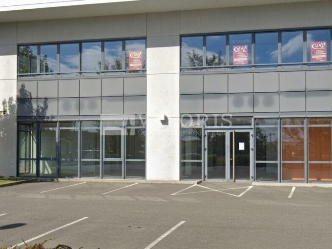 Commerce de 230m&sup2; à la location