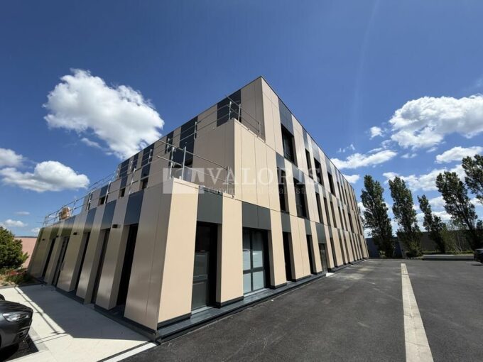 Bureau de 50m&sup2; à 933m&sup2; à la vente