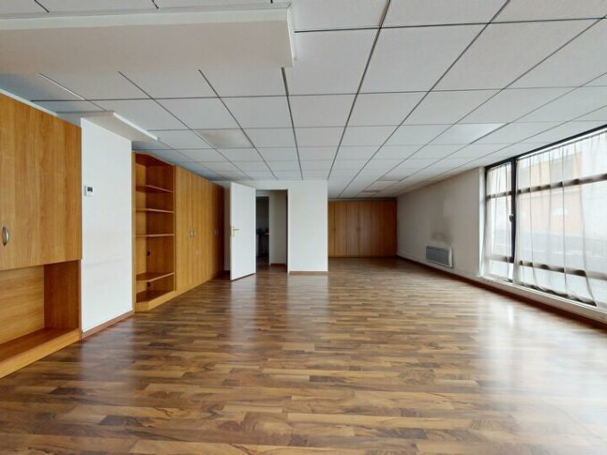 Bureau de 73m&sup2; à la location