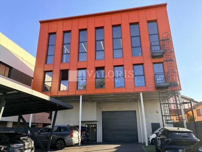 Bureau de 459m&sup2; à la vente