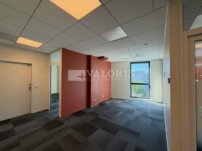 Bureau de 204m&sup2; à la vente
