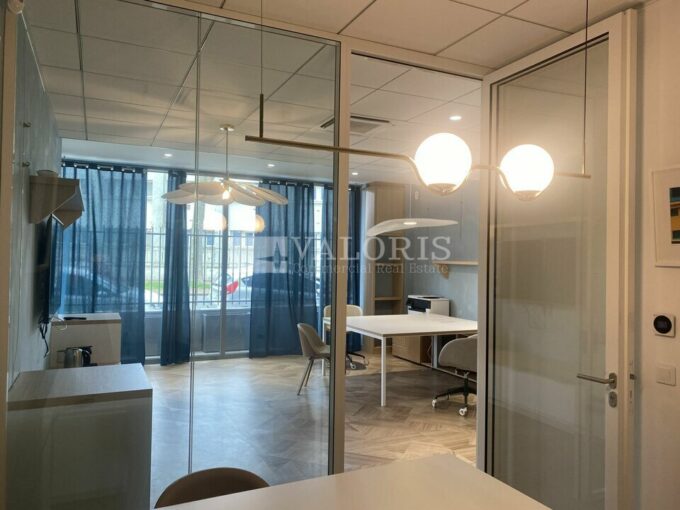 Bureau de 45m&sup2; à la location