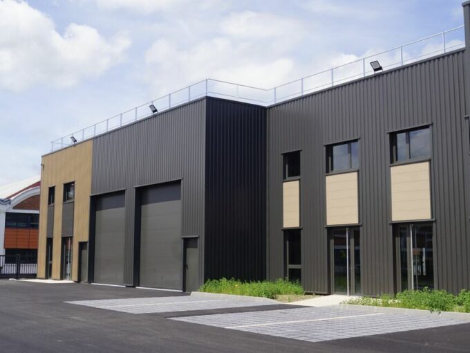 Local d'activit&eacute;s de 197m&sup2; à 6 181m&sup2; à la location
