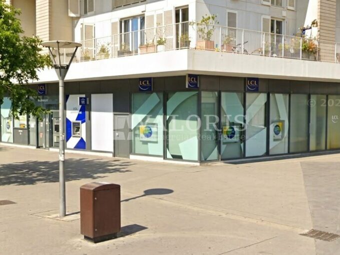 Commerce de 209m&sup2; à la location