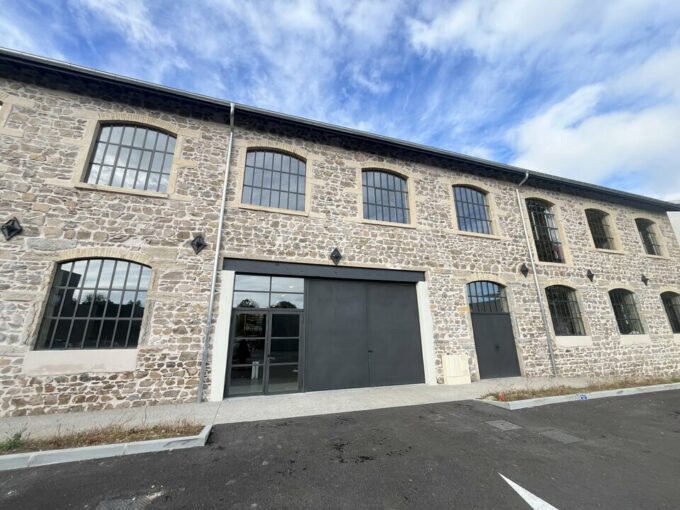 Local d'activit&eacute;s de 192m&sup2; à 412m&sup2; à la vente