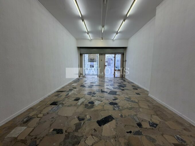 Commerce de 64m&sup2; à la location
