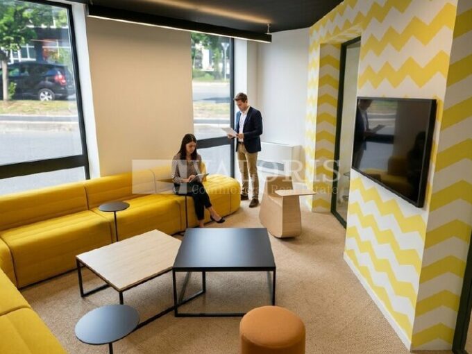 Bureau de 236m&sup2; à 1 020m&sup2; à la location
