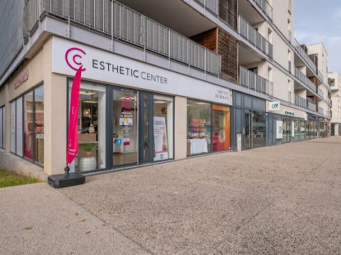 Commerce de 137m&sup2; à la vente