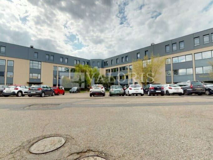 Bureau de 175m&sup2; à 350m&sup2; à la location