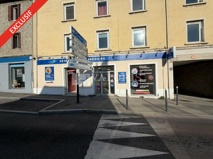 Commerce de 56m&sup2; à la vente