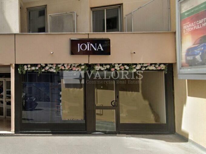 Commerce de 65m&sup2; à la location