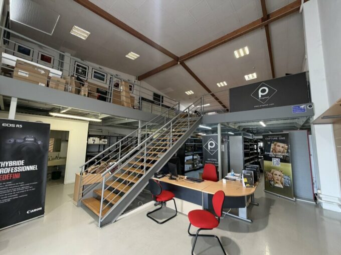 Local d'activit&eacute;s de 274m&sup2; à 1 674m&sup2; à la location