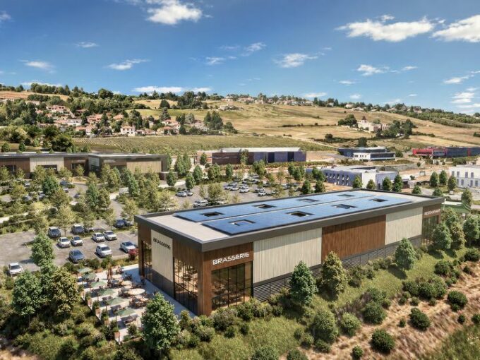 Commerce de 1 200m&sup2; à 6 720m&sup2; à la vente