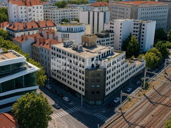 Commerce de 599m&sup2; à la location